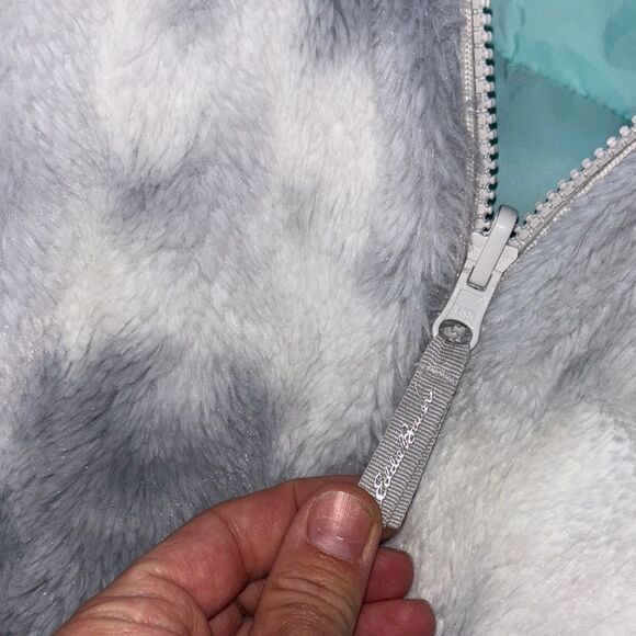 Eddie Bauer Kids ☁️ SOFT Fleece Jacket - reversible Gray and White - Picture 5 of 12